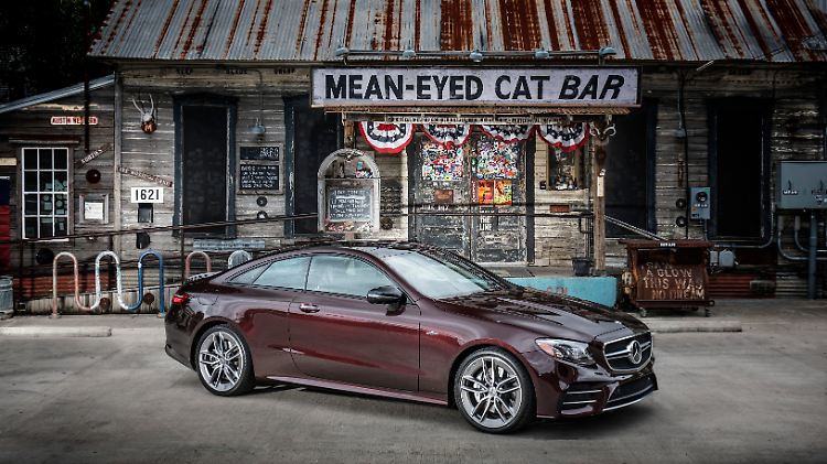 Wer hier einkehrt, sollte das Mercedes-AMG E 53 Coupé anschließend besser stehen lassen.