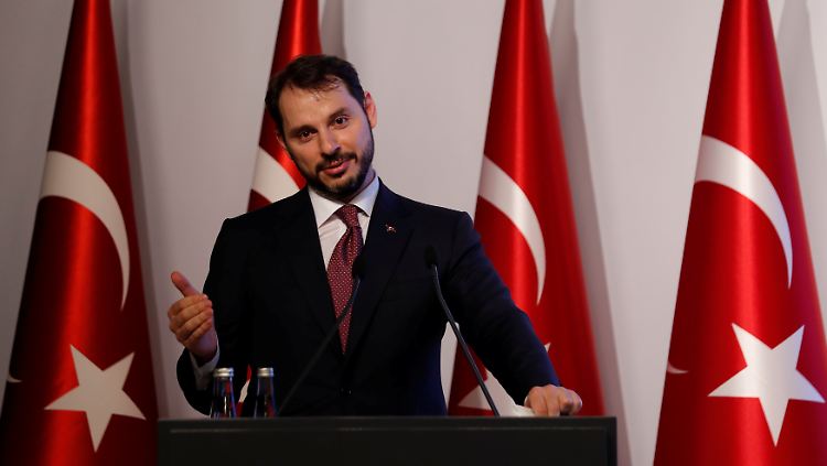 Finanzminister erwartet frühestens 2020 wieder normales Wachstum.