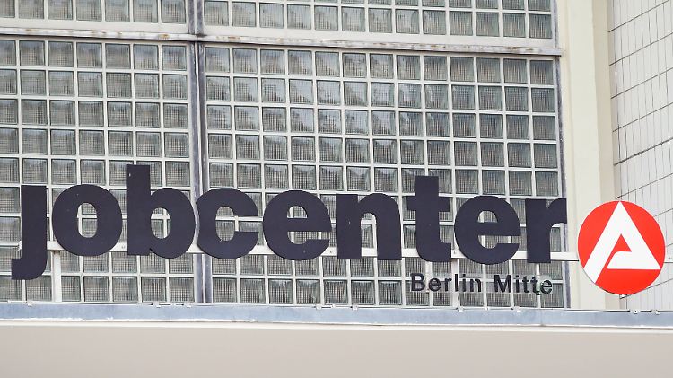 Sanktionen gibt es etwa, wenn jemand seinen Termin beim Jobcenter versäumt.