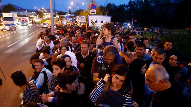 Bis zu 2000 Flüchtlinge pro Tag kamen auf dem Höhepunkt der Flüchtlingskrise aus Österreich in Freilassing an.
