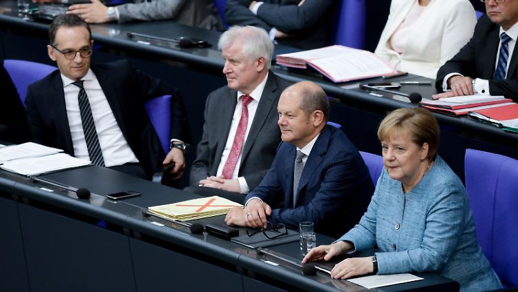 "Jede Ministerin, jeder Minister hat das Recht, sein engstes Arbeitsumfeld eigenständig zu organisieren."