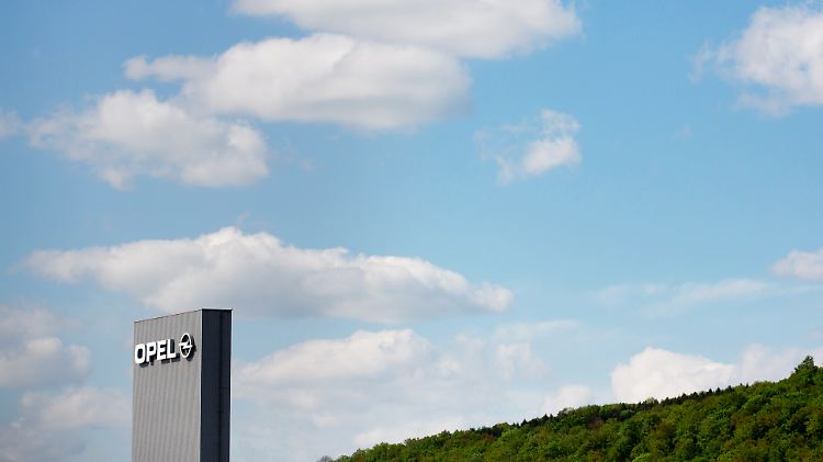 Opel stoppt vorübergehend die Bänder.