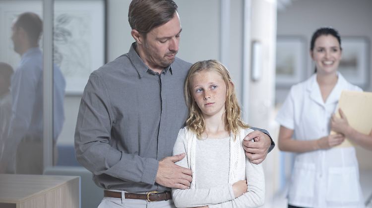 Bauchschmerzen bei Kindern sind meistens keine Symptome einer  Grunderkrankung.