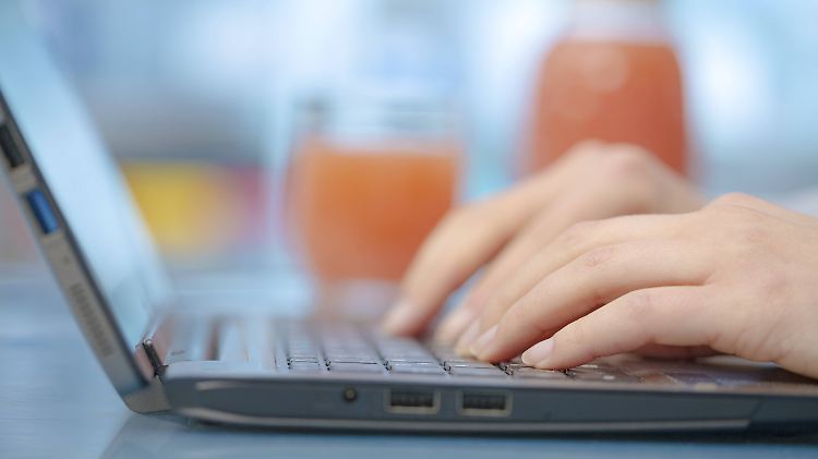 Bei gebraucchten Notebooks sollte man darauf achten, dass der Akku noch durchhält.