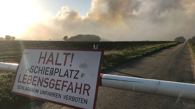 Die Rauchsäule des Brandes zog zeitweise 100 Kilometer weit.