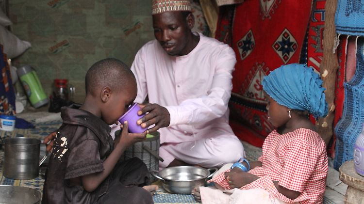 Millionen Menschen sind in Nigeria vor Boko Haram auf der Flucht und brauchen dringend Nahrung und sauberes Trinkwasser.