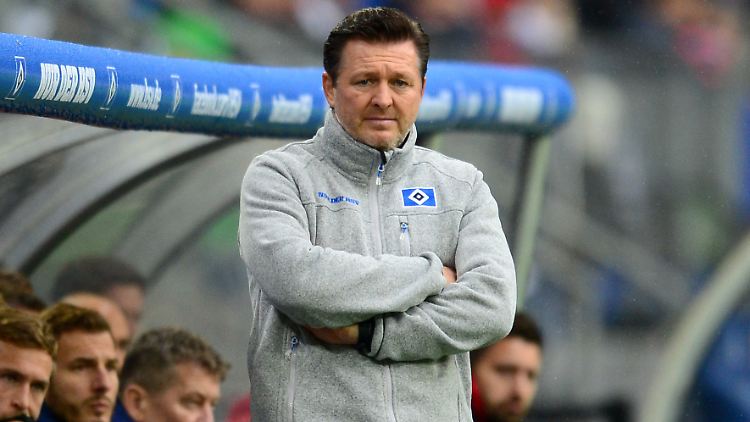 "Ich werde meine Spieler nicht durchs Dorf jagen": Christian Titz.