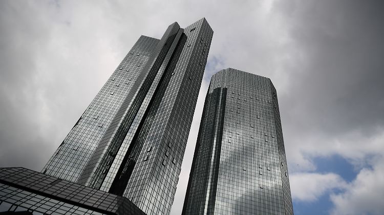 Was hinter der Fassade der Deutschen Bank vorgeht, soll nun ein Sonderprüfer der Bafin in Augenschein nehmen.