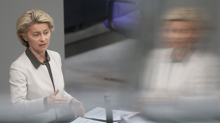 Verteidigungsministerin von der Leyen setzt beim Umbau der Bundeswehr auf externe Berater.