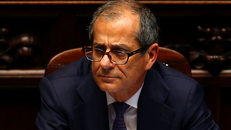 Giovanni Tria muss zwischen der EU und den Populisten in Rom lavieren. Überzeugt der Drahtseilakt die Anleger?