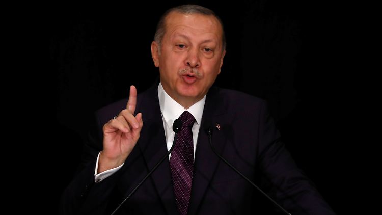 "Wichtigstes Ziel meines Deutschland-Besuchs ist es, die Phase der letzten Jahre in unserem Verhältnis komplett hinter uns zu lassen", sagte Erdogan vor seinem Staatsbesuch.