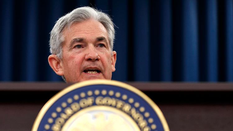 Fed-Chef Jerome Powell hebt den Leitzins langsam aber stetig an.