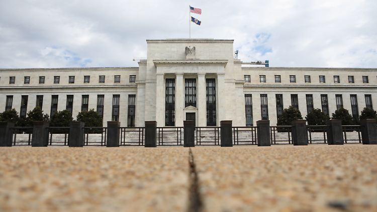 Die US-Notenbank Fed erhöhte den Leitzins zum wiederholten Mal in diesem Jahr.