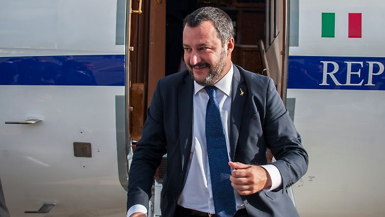 Matteo Salvini und der Rest der Regierung werden das Schuldenziel der EU-Kommission vorlegen.