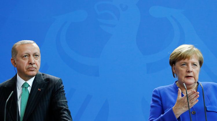 Es ist ein Neuanfang zwischen Deutschland und der Türkei, doch noch immer gibt es viele Probleme zwischen den beiden Ländern.