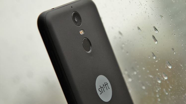Das Shift 6m ist ein mächtiges Gerät. 