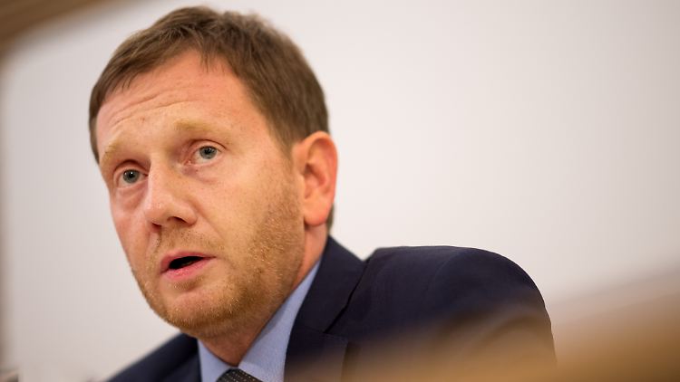 "Die Menschen wollen, dass eine Regierung handelt", sagt Sachsens Regierungschef Kretschmer.