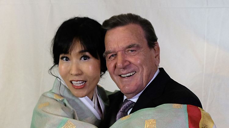 Ein fünftes "Ja" von Gerhard Schröder.