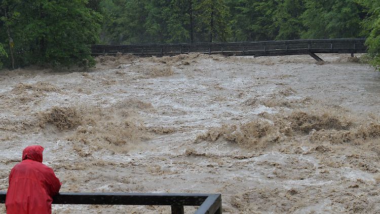 Überflutungen, wie hier in Österreich 2013, werden im Zuge von Extremwetterlagen häufiger.