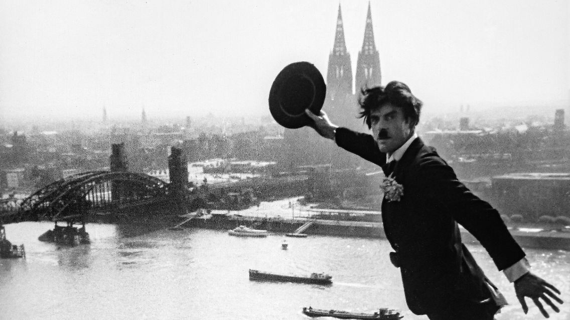 Artist_auf_Messeturm.jpg