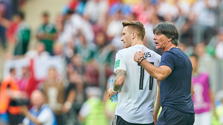 Marco Reus kann Joachim Löw schon mal nicht einsetzen, dabei sollte er eine Schlüsselrolle spielen. Wie reagiert Löw jetzt?