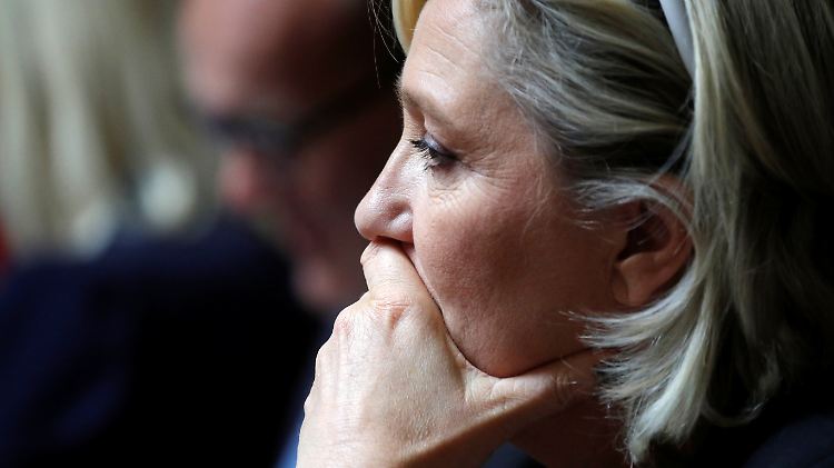 RN-Chefin Marine Le Pen hat mit einigen Problemen zu kämpfen. 