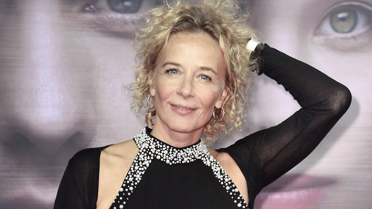 Katja Riemann ist eine der Promis, die sich für den Fischschutz ausgezogen haben.