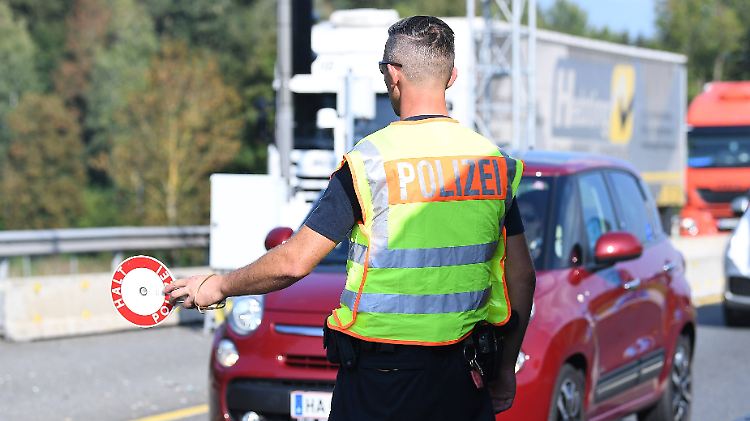 Mindestens bis Mai 2019 gibt es noch Kontrollen an der Grenze zu Österreich.