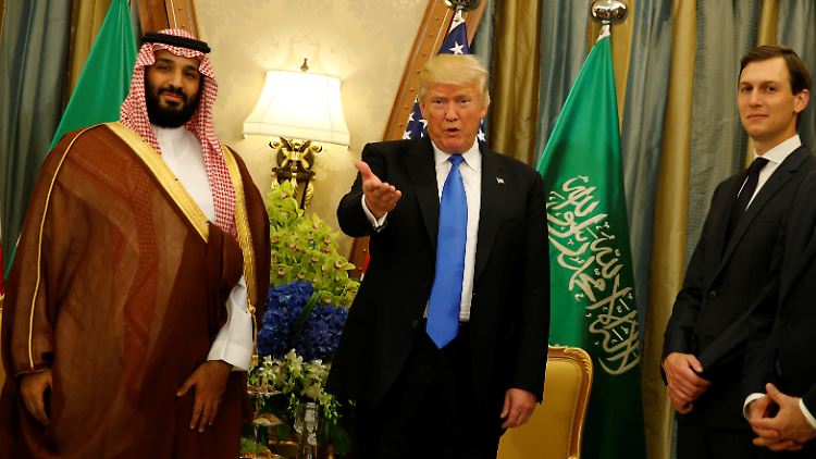 Der Kronprinz ist für Donald Trump und Schwiegersohn Kushner (v.l.n.r.) eine Schlüsselfigur ihrer Nahostpolitik.