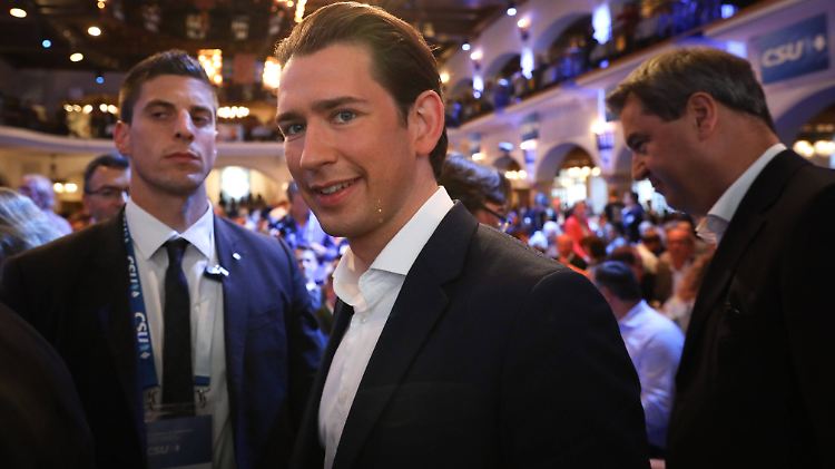 Auf Kanzlerin Merkel verzichtete die CSU lieber, stattdessen kam Österreichs Kanzler Kurz.
