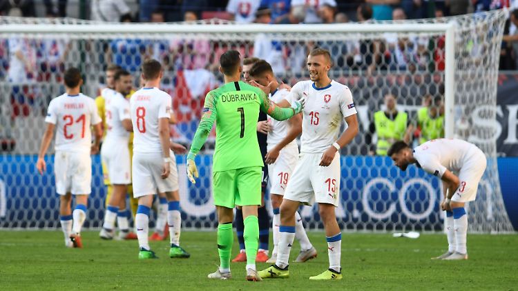 Tschechiens Fußballer haben mit ihrem Sieg im Spiel gegen die Slowakei die Chance auf den Aufstieg in die A-Gruppe der Fußball Nations League gewahrt.