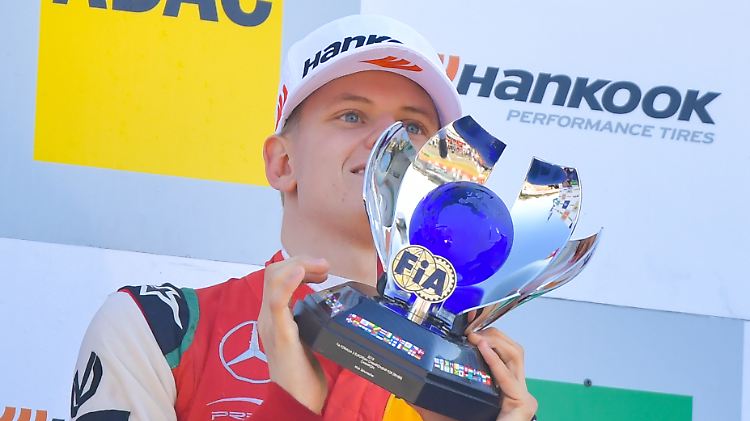 Vater Michael war bei seinem Formel-3-Triumph zwei Jahre älter als Sohn Mick.