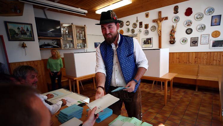 Stimmabgabe in Maisach im oberbayerischen Landkreis Fürstenfeldbruck.