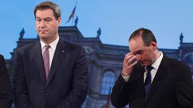 Markus Söder und Hubert Aiwanger (r.), Spitzenkandidat und Partei-Chef der Freien Wähler in Bayern.
