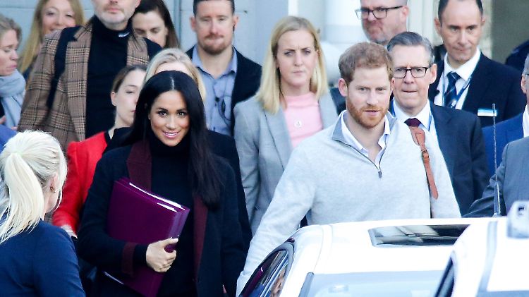 Prinz Harry und seine schwangere Ehefrau Meghan sind gerade in Australien gelandet. 
