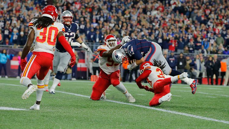 Star-Quarterback Tom Brady hat sich im NFL-Spiel gegen die Kansas City Chiefs einmal mehr als Glücksfall für seine New England Patriots erwiesen.