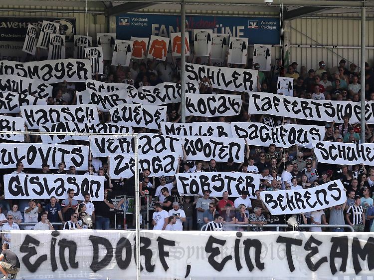 Bei der nächsten Sandhäuser Choreo muss der Name "Kocak" durch "Koschinat" ersetzt werden.
