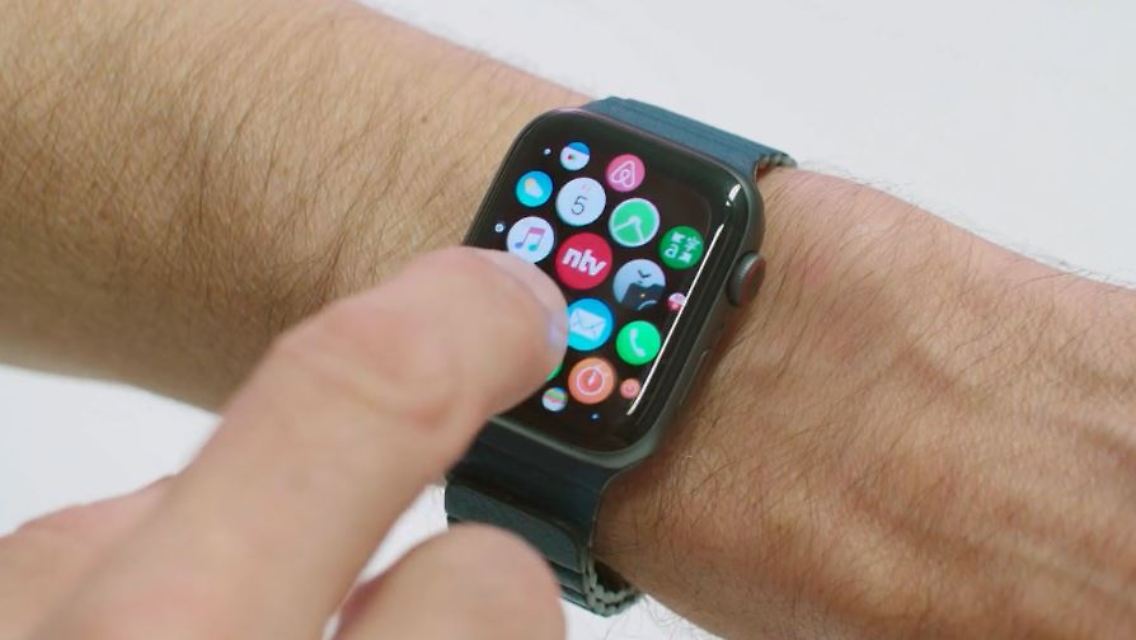 apple watch 4.JPG