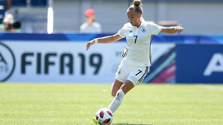 Auch der deutsche Frauenfußball, hier DFB-Nationalspielerin Giulia Gwinn, darf sich über mehr Geld von der Uefa freuen.