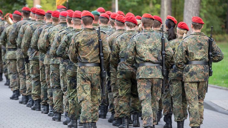 In Zeiten der Wehrpflicht bis 2011 gab es noch deutlich mehr Rechtsextremismus-Verdachtsfälle bei der Bundeswehr.