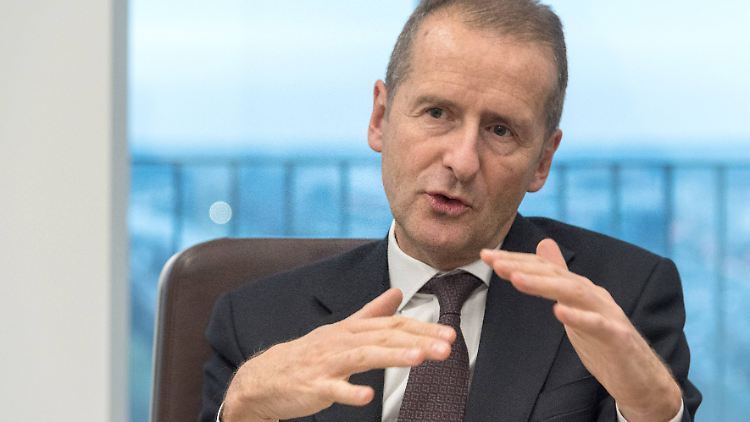Herbert Diess sieht eine "beinahe hysterische Stickoxiddiskussion", wenn es um Fahrverbote geht.