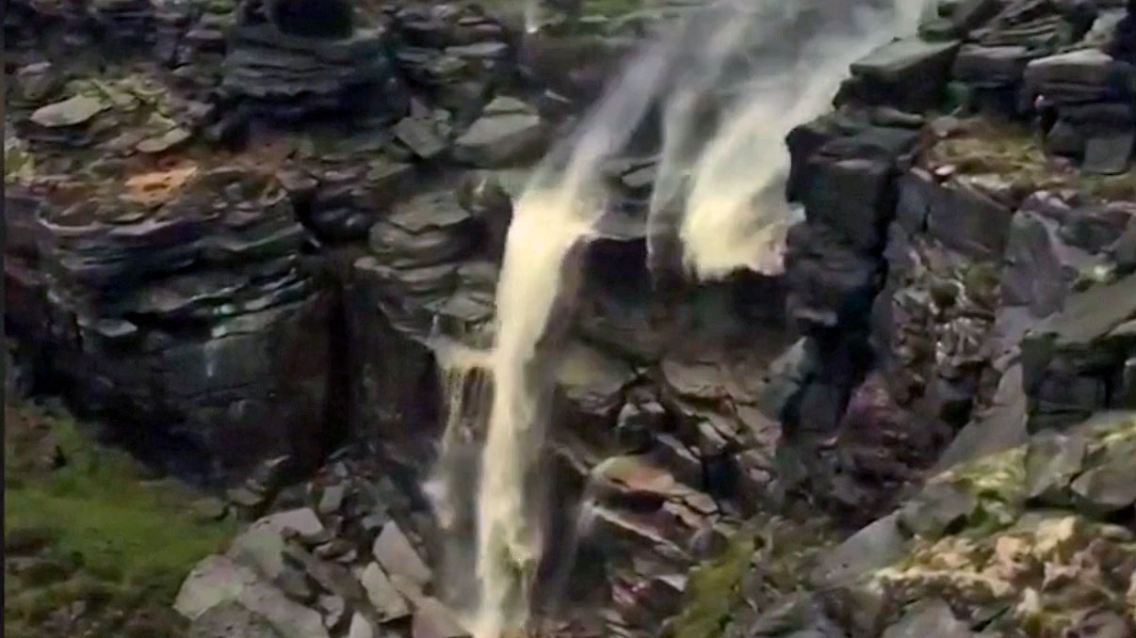 Wasserfall.jpg