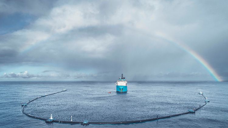 Bewundernswert und nützlich, aber keine Lösung für das große Problem sind der Studie zufolge Projekte wie "Ocean Cleanup".