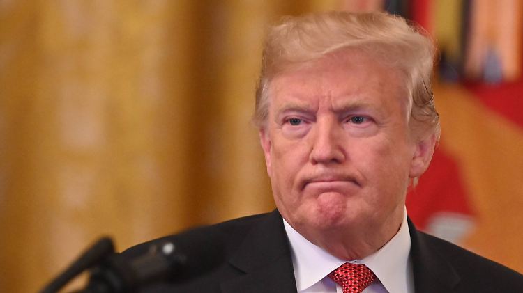 Trump droht, das Militär an der Grenze zu Mexiko einzusetzen.