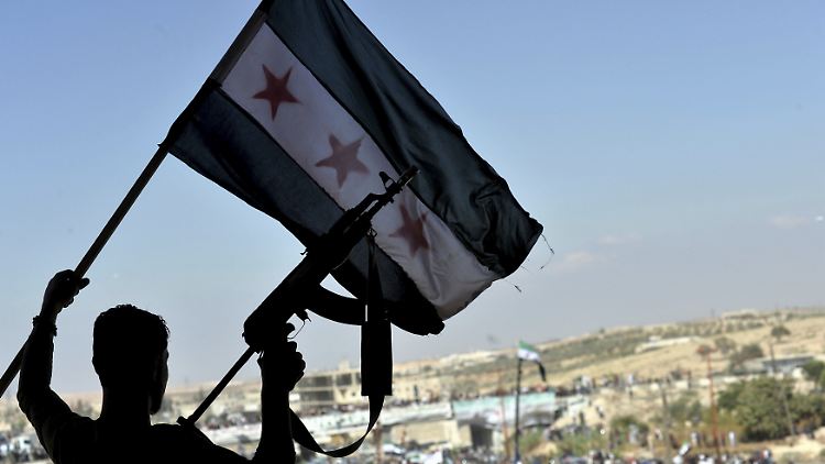 Ein Anhänger der Freien Syrischen Armee in Idlib. 