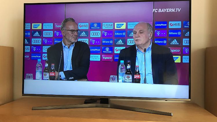 Haben bei der Pressekonferenz am 19. Oktober kräftig vom Leder gezogen: die Bayern-Bosse Rummenigge und Hoeneß.