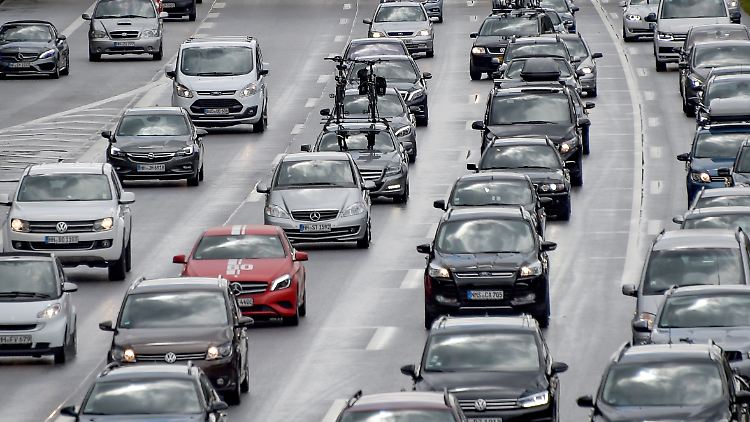 Eigentlich sollte die Pkw-Maut schon 2016 kommen. Nun ist von 2020 die Rede.