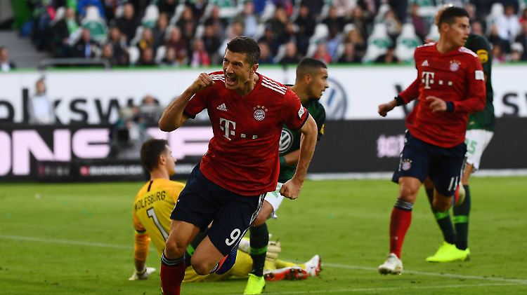 Bayern-Torjäger Robert Lewandowski schenkte den Wolfsburgern zwei Tore ein.
