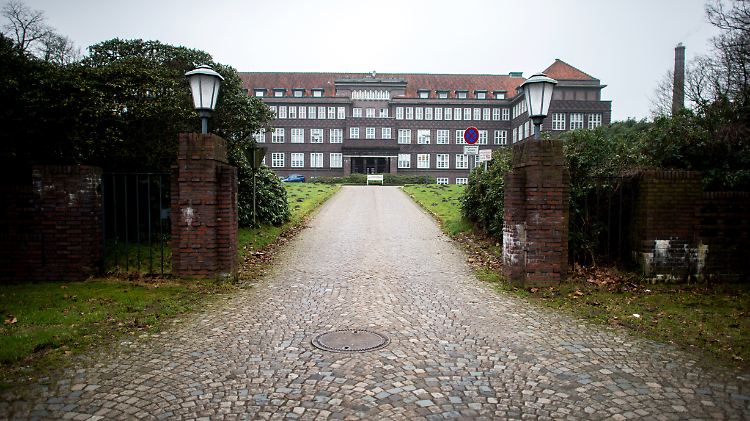 Tatort Josef-Hospital in Delmenhorst. Hier und an der Klinik Oldenburg soll Högel 100 Menschen getötet haben.