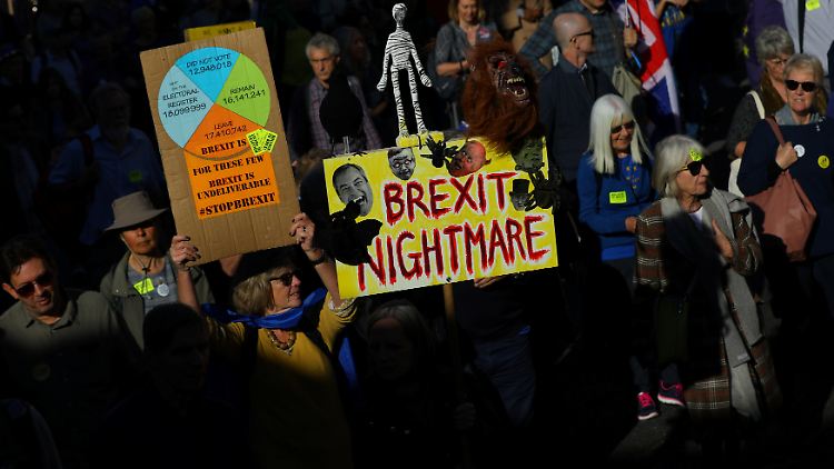 Am Samstag machten in London Tausende Brexit-Gegner mobil.